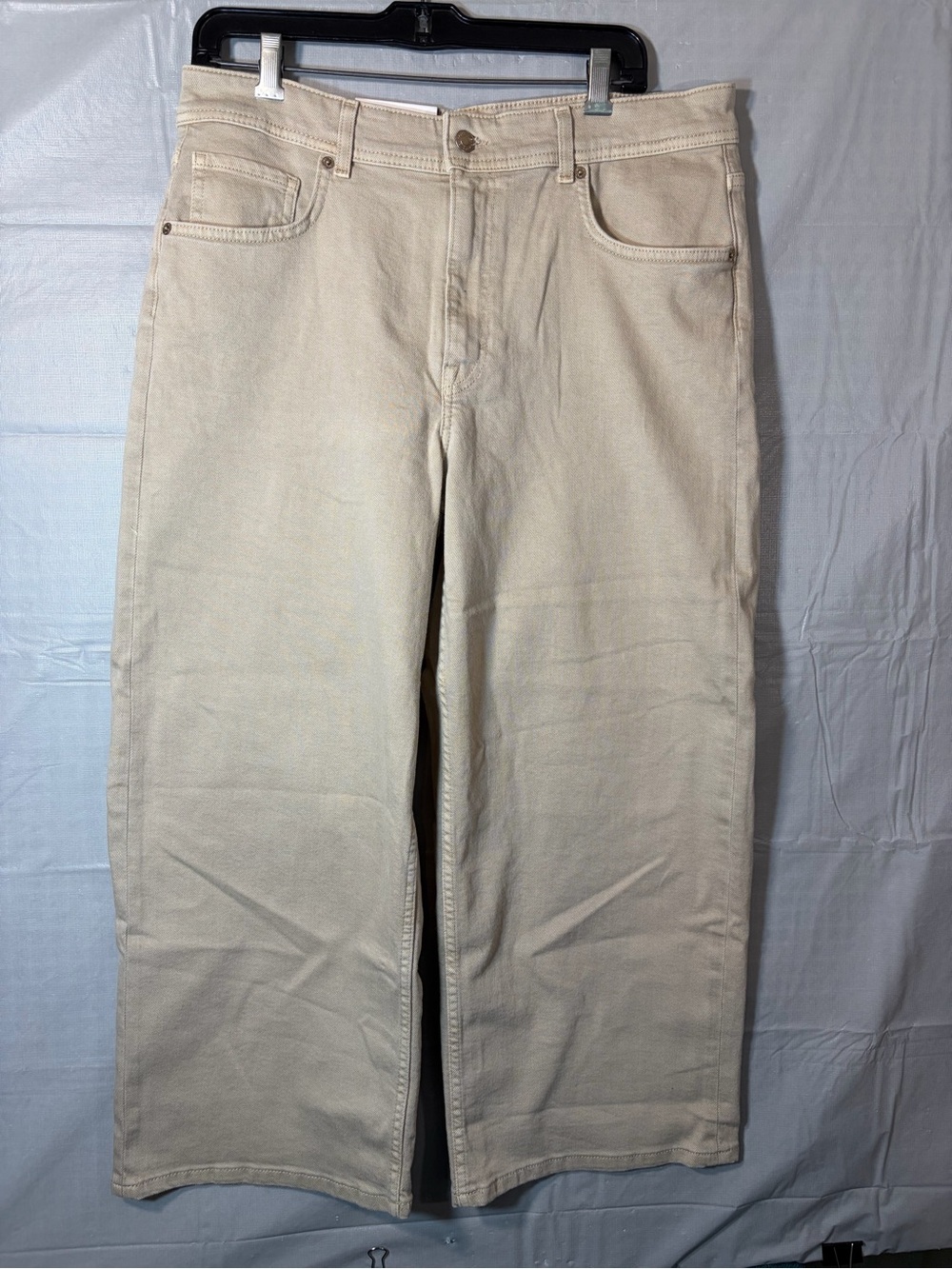 228. H&M Cropped High Waist Beige Wide-Leg Jeans